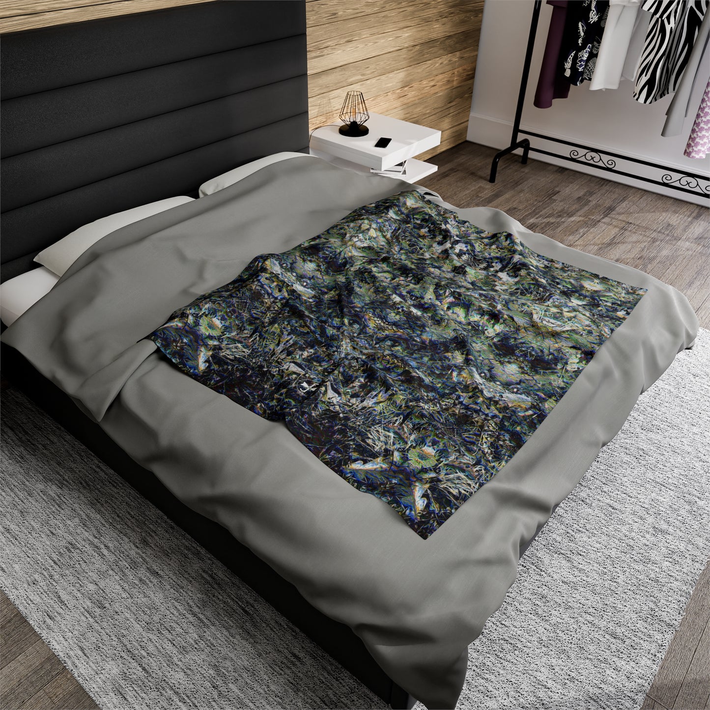Fall of the Leaf Gods :: Grey :: Velveteen Plush Blanket